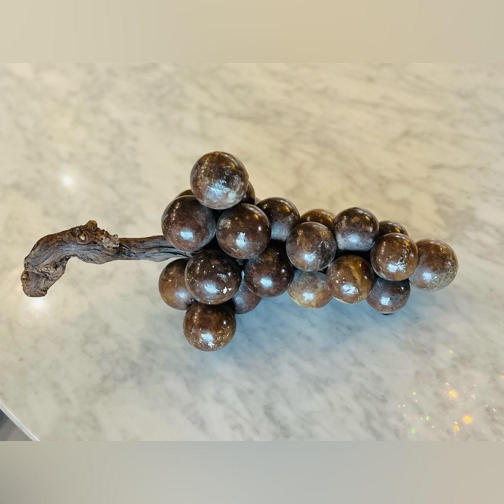 Decorative MCM ALABASTER Grapes, VERY NICE VINTAGE CONDITION, 9lbs - Picture 7 of 10